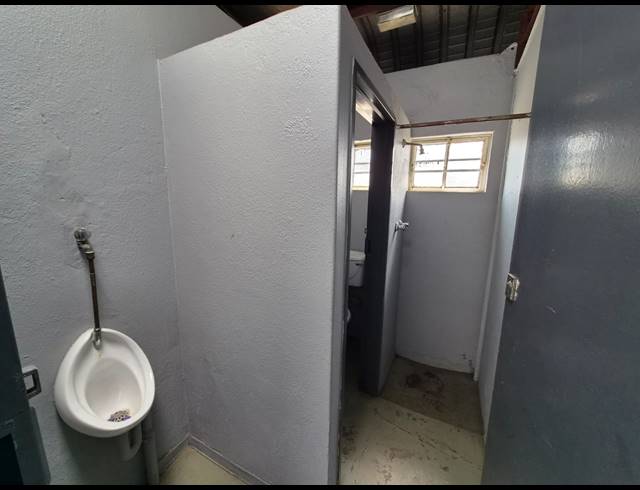 148M² WAREHOUSE TO LET IN WADEVILLE